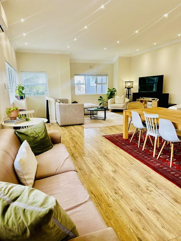 4 Bedroom Property for Sale in Vredehoek Western Cape
